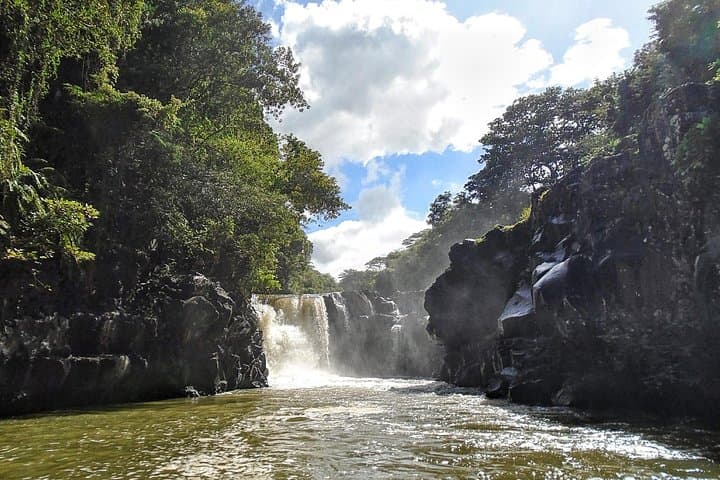 Speedboat Island Hopping to Ile aux Cerfs: Blue Bay Snorkel, Lighthouse Ruins & Waterfall BBQ photo 4