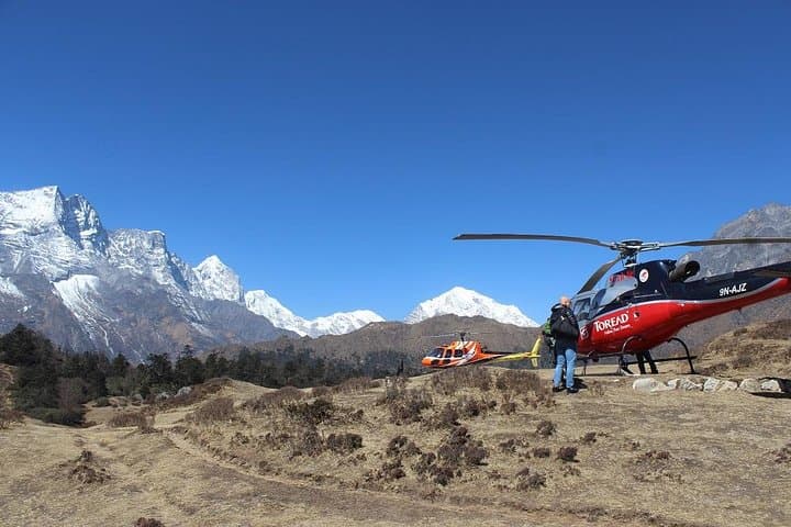 Everest Helicopter Tour from Kathmandu: Fly Over Mount Everest & Everest Base Camp