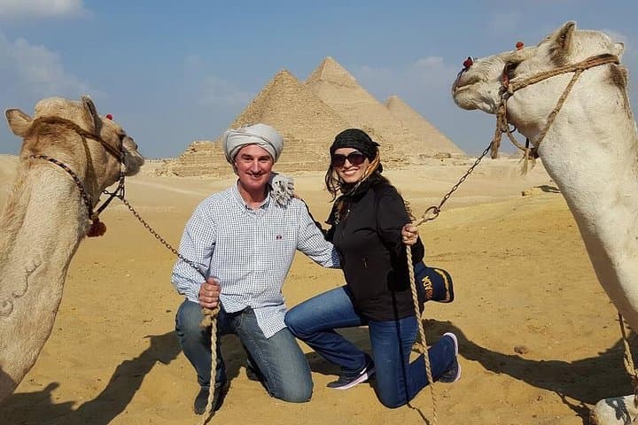 Giza Pyramids, Sphinx & Egyptian Museum: Full-Day Camel Ride Tour
