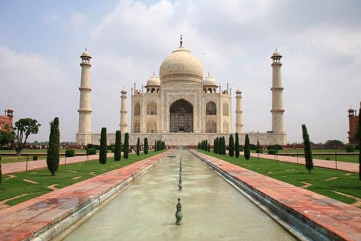 Private Agra Taj Mahal Overnight Tour – Sunrise & Sunset Experience photo 6