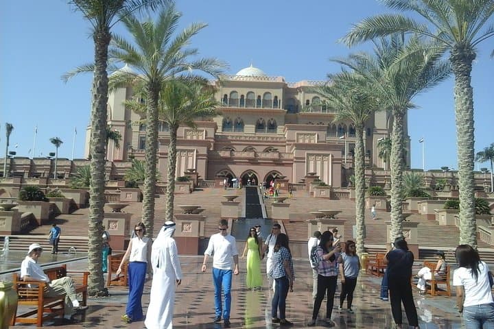 Abu Dhabi in a Day: Sheikh Zayed Mosque, Corniche & Yas Island photo 2