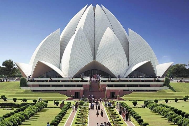 Explore New Delhi in a Day: Red Fort, Qutb Minar & Lotus Temple Private Tour photo 1
