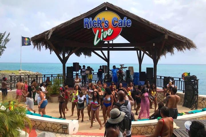 Experience the Vibrant Allure of Negril Beach & Ricks Cafe