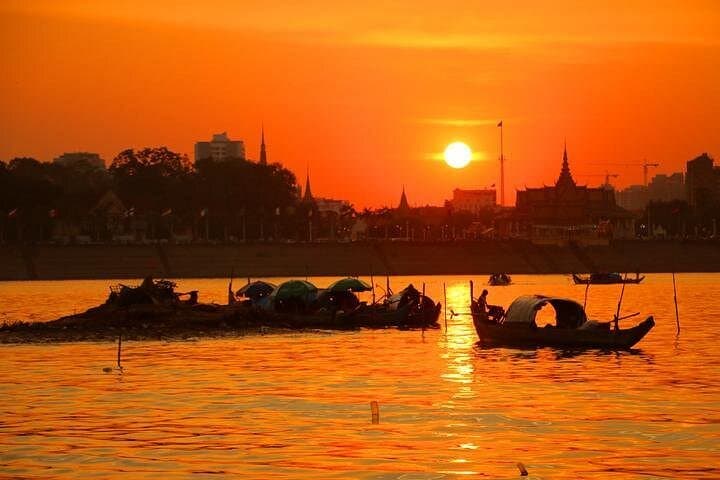 Phnom Penh Sunset Cruise: 2-Hour Private Mekong & Tonle Sap Boat Tour photo 2