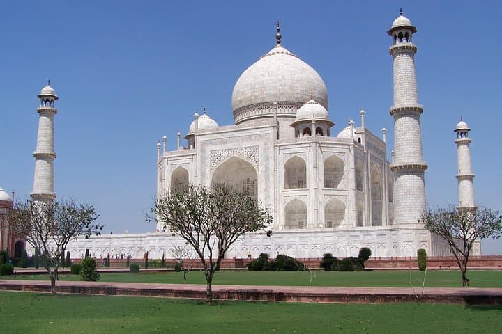 One-Day Agra Tour: Taj Mahal, Agra Fort & Baby Taj with Lunch photo 2