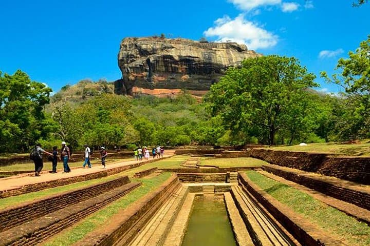 Pidurangala and Sigiriya Rock Climb from Colombo — Half-Day Climb and Cultural Lookout photo 5