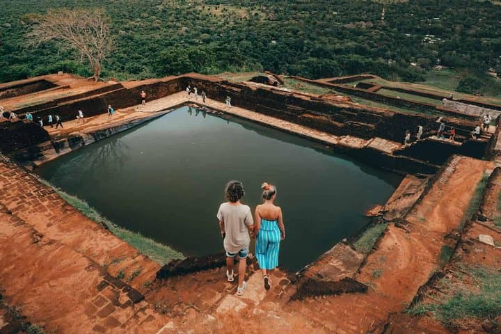 Full-Day Sigiriya and Dambulla Tour from Negombo: Climb the Lion Rock and Explore Cave Temples