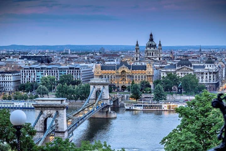 Budapest Day Trip from Belgrade: Private Border-Crossing City Tour photo 4