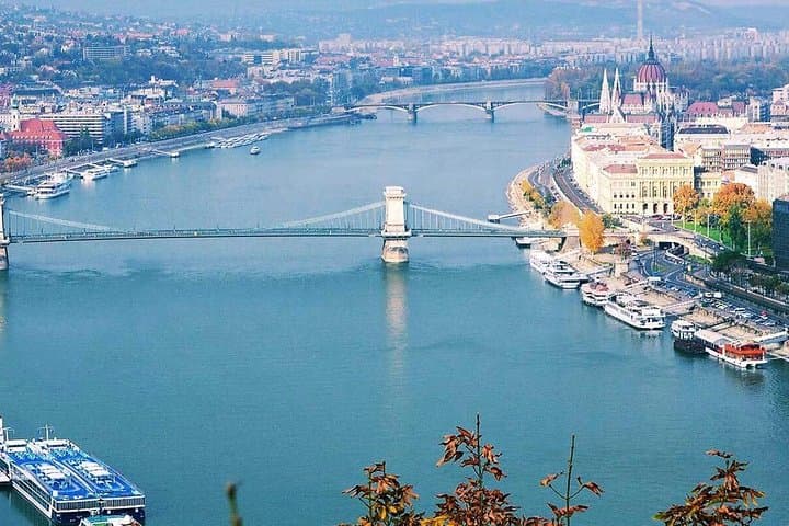 Budapest Day Trip from Belgrade: Private Border-Crossing City Tour photo 6