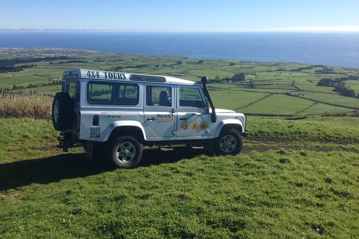 Full-Day Sete Cidades 4x4 Jeep Tour from Ponta Delgada: Lakes, Cliffs & Coastal Pools photo 4