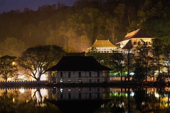 Kandy Private Day Tour: Temple of the Tooth, Botanic Gardens & Cultural Dance photo 5