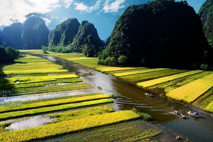 Tam Coc & Hoa Lu Day Tour: Cycling Rice Fields, Boat Caves and Ancient Capital photo 1