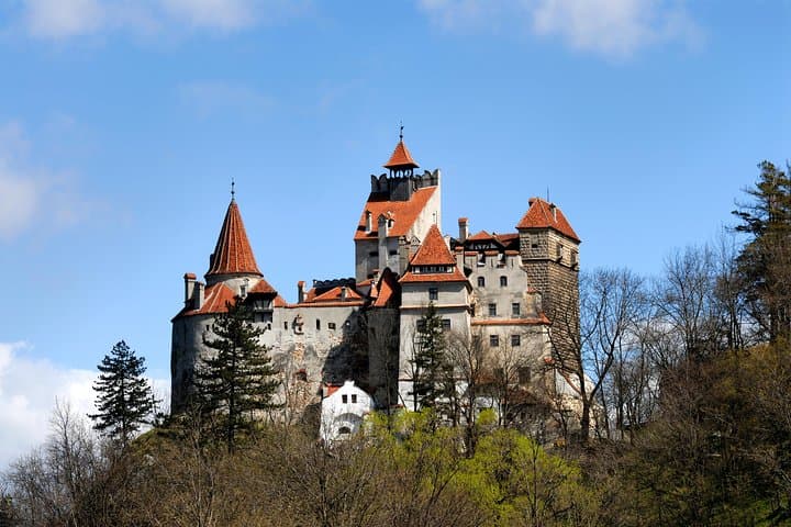 From Dracula's Keep to Saxon Strongholds: Bran Castle & Fortified Churches Day Tour from Brasov