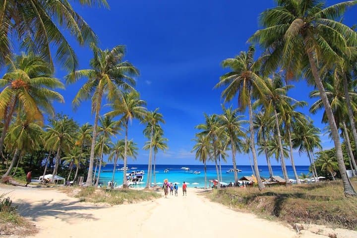 Two Islands, One Day