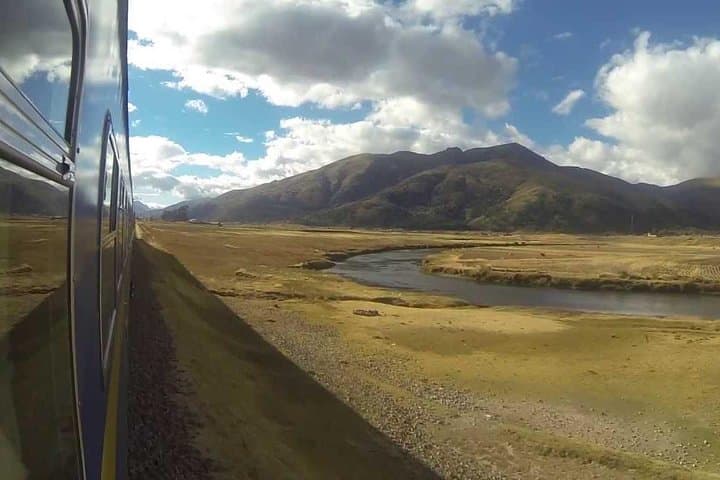 Luxury Titicaca Train: Full-Day Cusco to Puno Scenic Journey photo 6