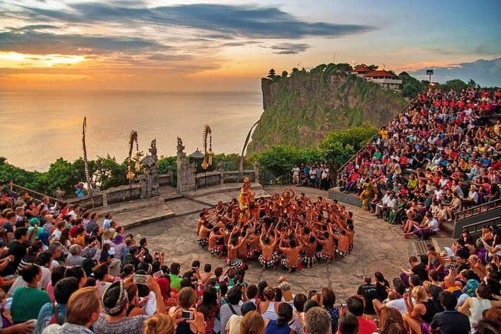 Uluwatu and Kecak Dance Private Half-Day Tour: Sunset Temple, Balangan Beach & Traditional Performance