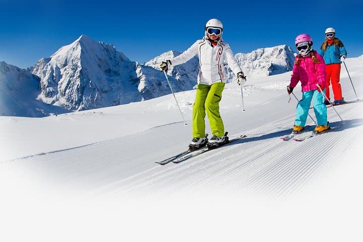 Ski and Snow at Badaling: Private Day Trip to Badaling Ski Resort and the Great Wall from Beijing