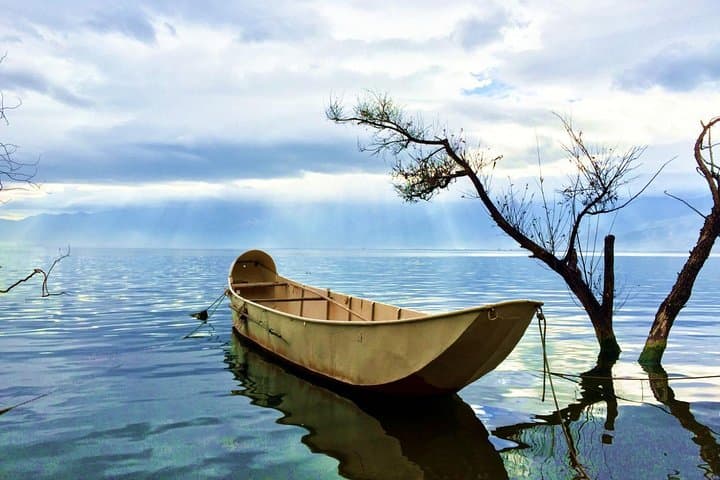 Dali Private Tour: Xizhou Ancient Town and Erhai Lake Experience photo 2