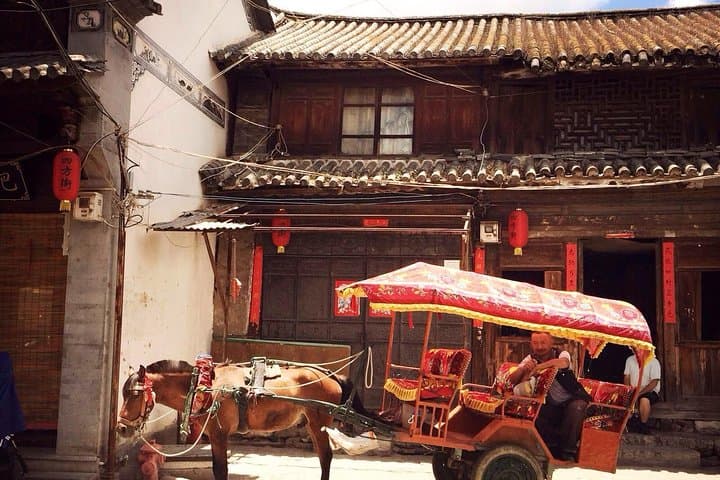 Dali Private Tour: Xizhou Ancient Town and Erhai Lake Experience photo 3