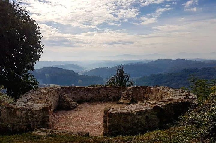Day Trip from Zagreb: Trakošćan, Veliki Tabor & Kumrovec Castles photo 6
