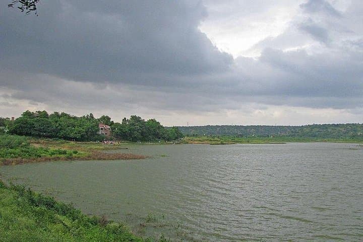 Sohna Hills & Damdama Lake Boating Day Tour from Delhi