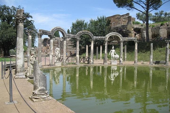 Half-Day Tivoli Tour: Hadrian's Villa & Villa d'Este from Rome