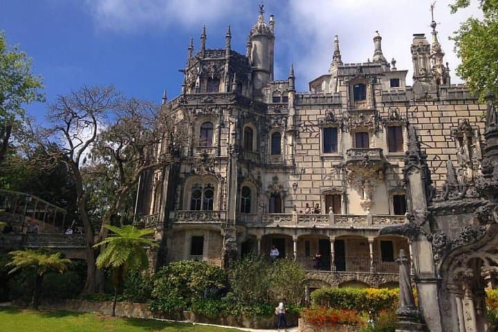 Sintra Private Tour from Lisbon — Full-Day Palaces, Coastline & Cascais