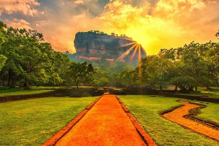 Sigiriya & Dambulla Full-Day Private Tour from Colombo — Sigiriya Rock Fortress and Dambulla Cave Temple