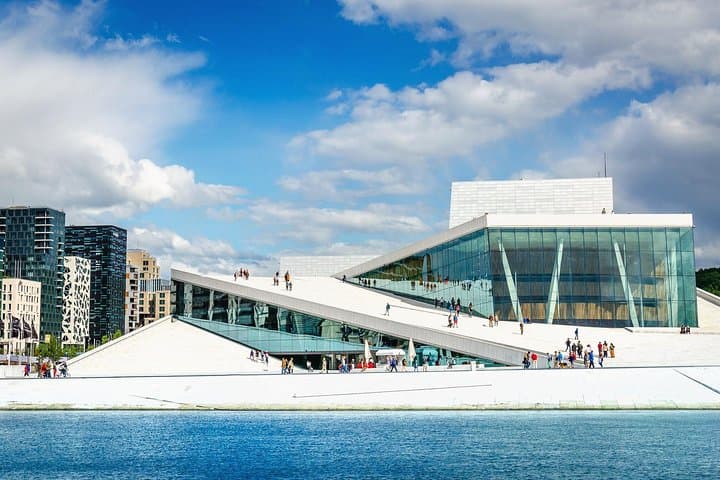 Oslo Private VIP Minivan & Fjord City Tour — 4‑Hour Guided Experience photo 4