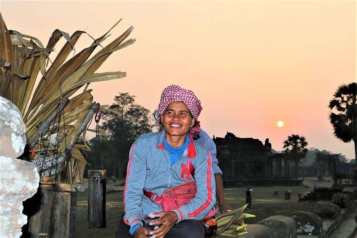 Full-Day Angkor Park Tuk-Tuk Tour with Sunset at Bakheng photo 1