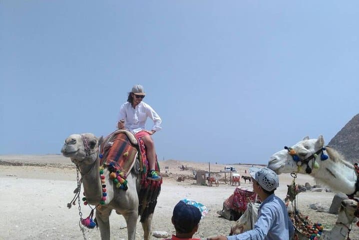 One-Day Giza Pyramids, Sphinx, Memphis & Saqqara Tour with Camel Ride from Cairo