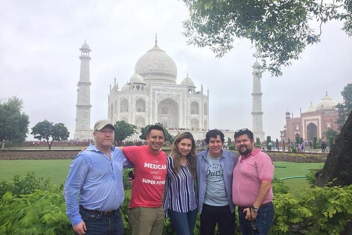 Sunrise Taj Mahal Tour: Agra Fort & Mehtab Bagh Day Trip from Delhi photo 1