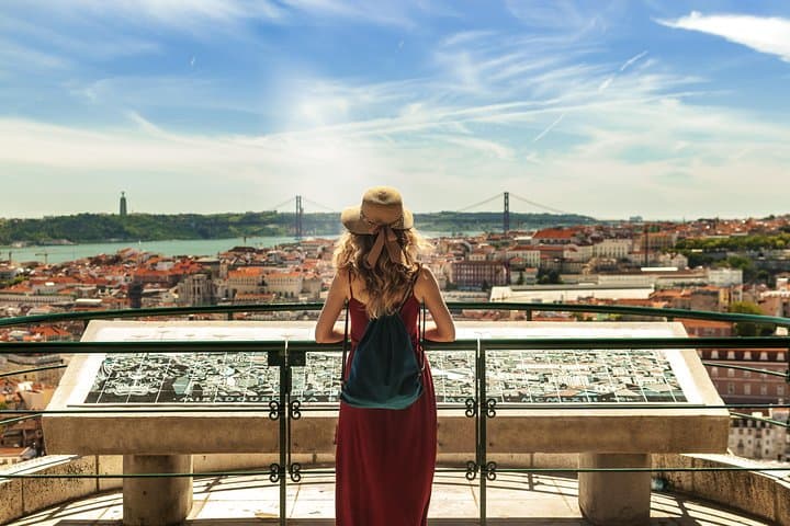 One-Day Lisbon and Sintra Private Tour: Pena Palace, Belem & Coastal Sights