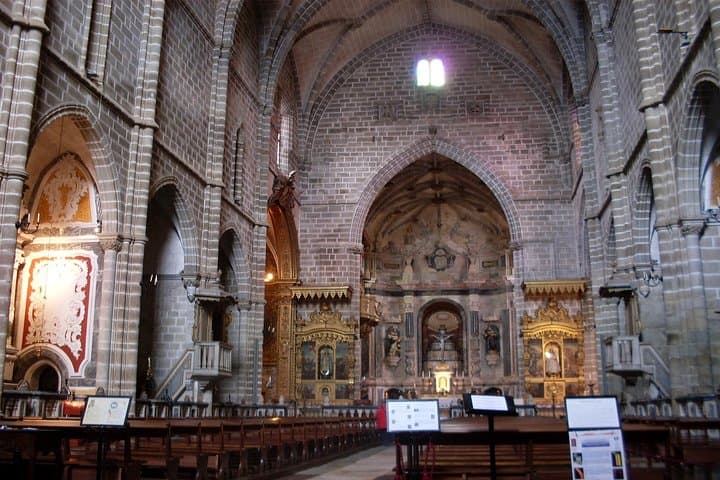 Private Évora Day Trip from Lisbon: Historic Sights & Alentejo Wine Tasting photo 2
