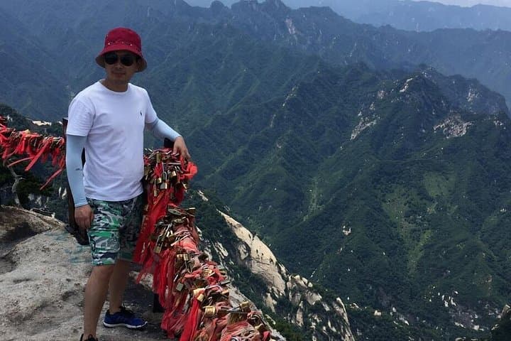 Huashan Mountain Full-Day Hike from Xi'an — Cable Car to the Five Peaks photo 2