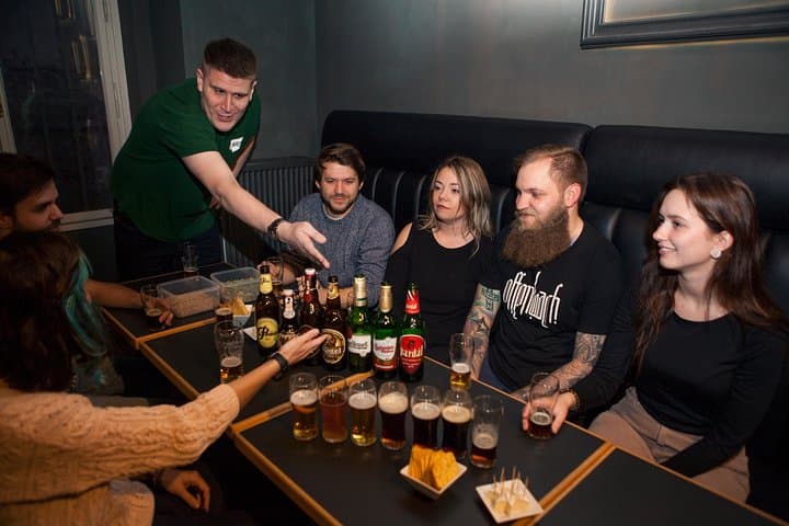 Prague Czech Beer Tasting: Guided 7-Beer Flight with Cheese & Crackers