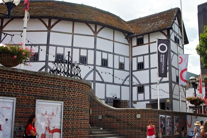 Tailored London History Walk: Private Local Guide for 3–5 Hour Tours photo 3