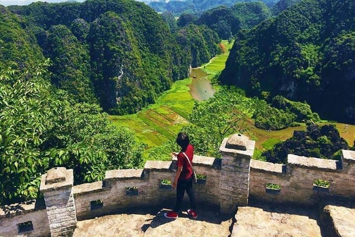 Full-Day Ninh Binh: Trang An Boat Tour, Mua Cave Climb & Cycling from Hanoi photo 3