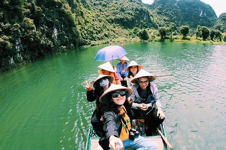 Full-Day Ninh Binh: Hoa Lu, Trang An Boat Trip & Mua Cave Viewpoint