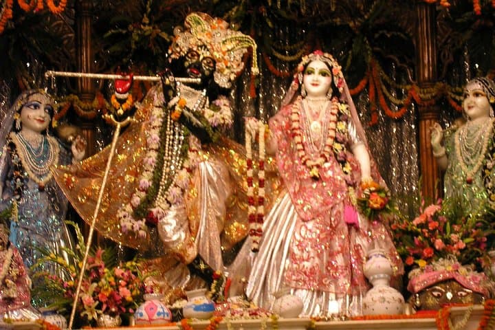 Delhi to Vrindavan, Mathura & Agra: Full-Day Taj Mahal and Krishna Pilgrimage Tour photo 2