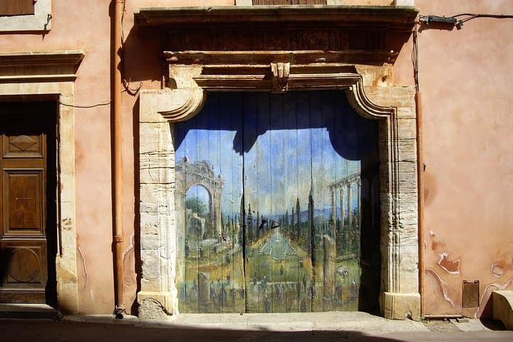 Highlights of Provence: Chateauneuf-du-Pape & Luberon Day Tour from Avignon photo 4