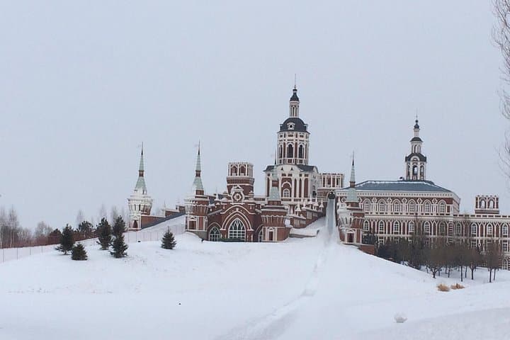 Volga Manor Day Tour From Harbin: Russian Architecture, Gardens & Live Russian Show photo 5