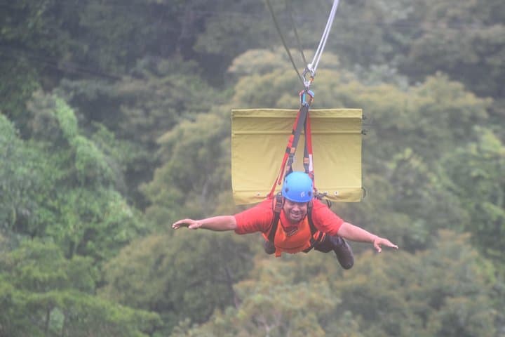 Zuperman Zip 'n Dip: Roatán Zipline and West Bay Beach Adventure photo 3
