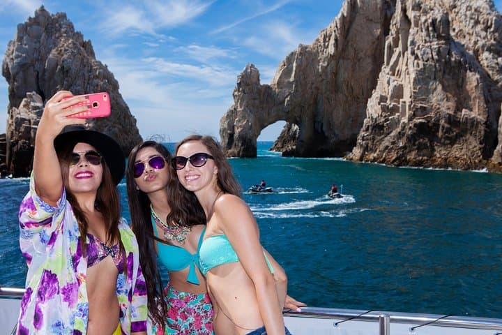 Cabo Escape Breakfast Snorkel Cruise — Land's End to Chileno Bay photo 5