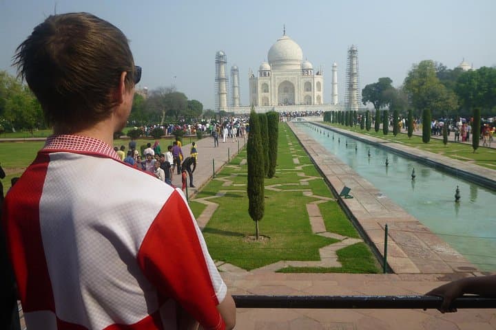 Taj Mahal by Gatimaan Express: Private Day Trip from Delhi photo 3