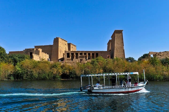 4-Day Nile Cruise from Aswan to Luxor with Abu Simbel & Hot-Air Balloon photo 3