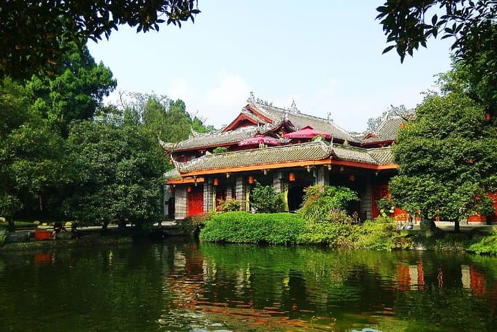 Full-Day Chengdu Excursion: Qingcheng Mountain & Dujiangyan Ancient Irrigation photo 5
