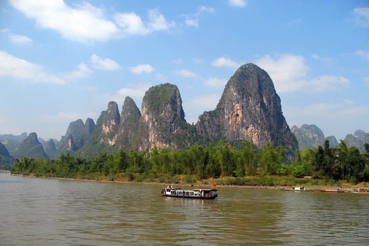 Li River Cruise from Guilin to Yangshuo: Scenic Private Day Tour photo 2