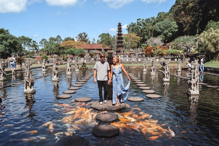 East Bali Day Tour: Lempuyang Gate of Heaven, Tirta Gangga, Taman Ujung & Virgin Beach photo 3