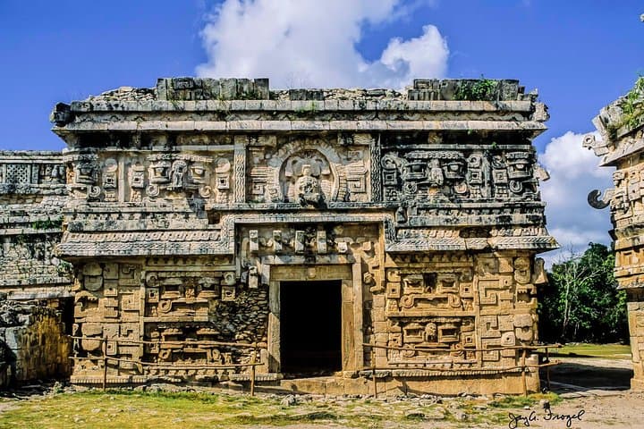 Chichén Itzá & Cenote Ik Kil Day Tour from the Riviera Maya — Valladolid Visit photo 4
